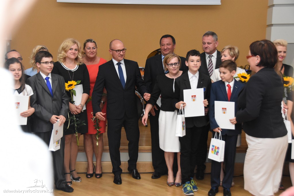 Wręczenie stypendiów uczniom