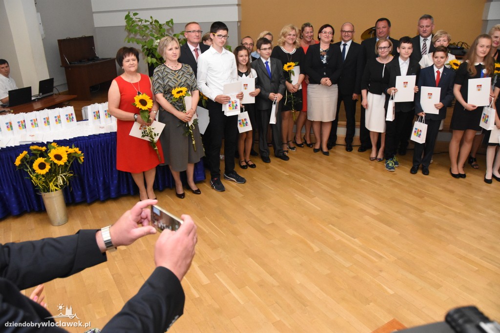 Wręczenie stypendiów uczniom