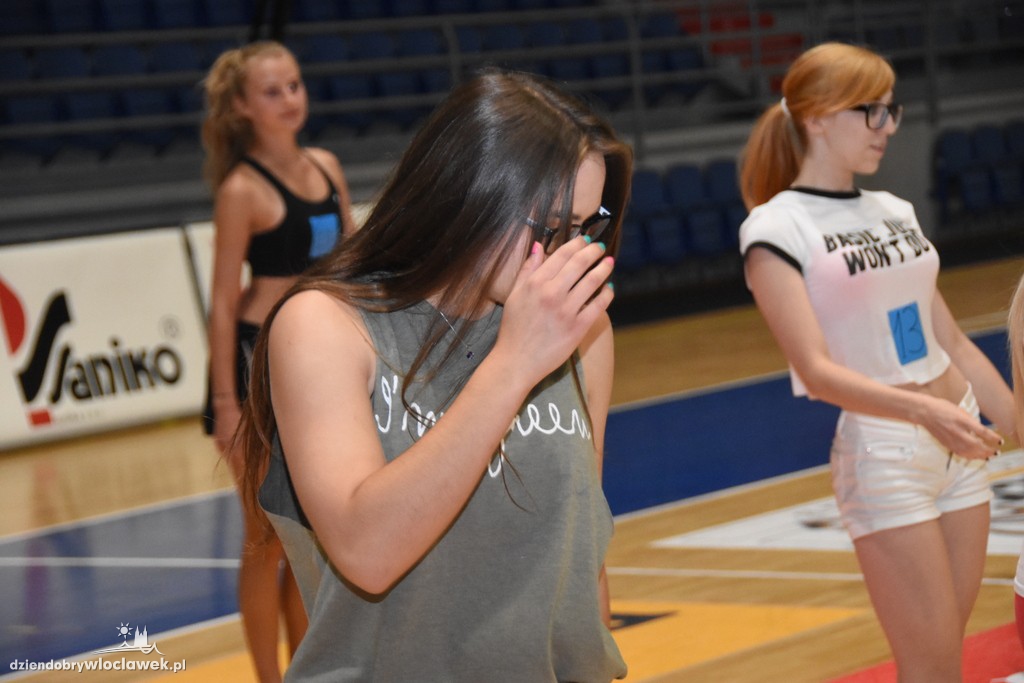 Casting do Anwil Dance Team