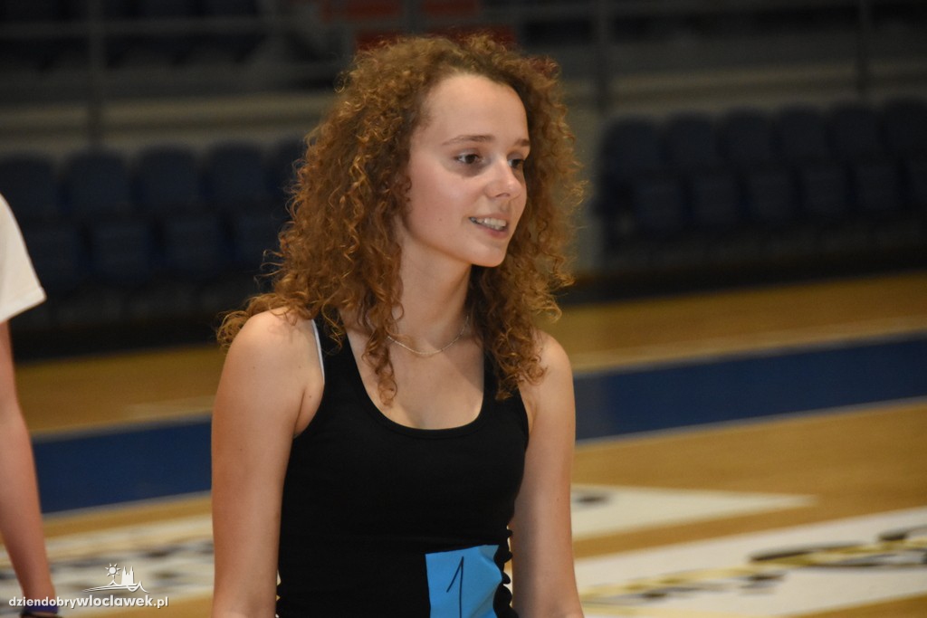 Casting do Anwil Dance Team