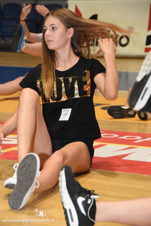 Casting do Anwil Dance Team