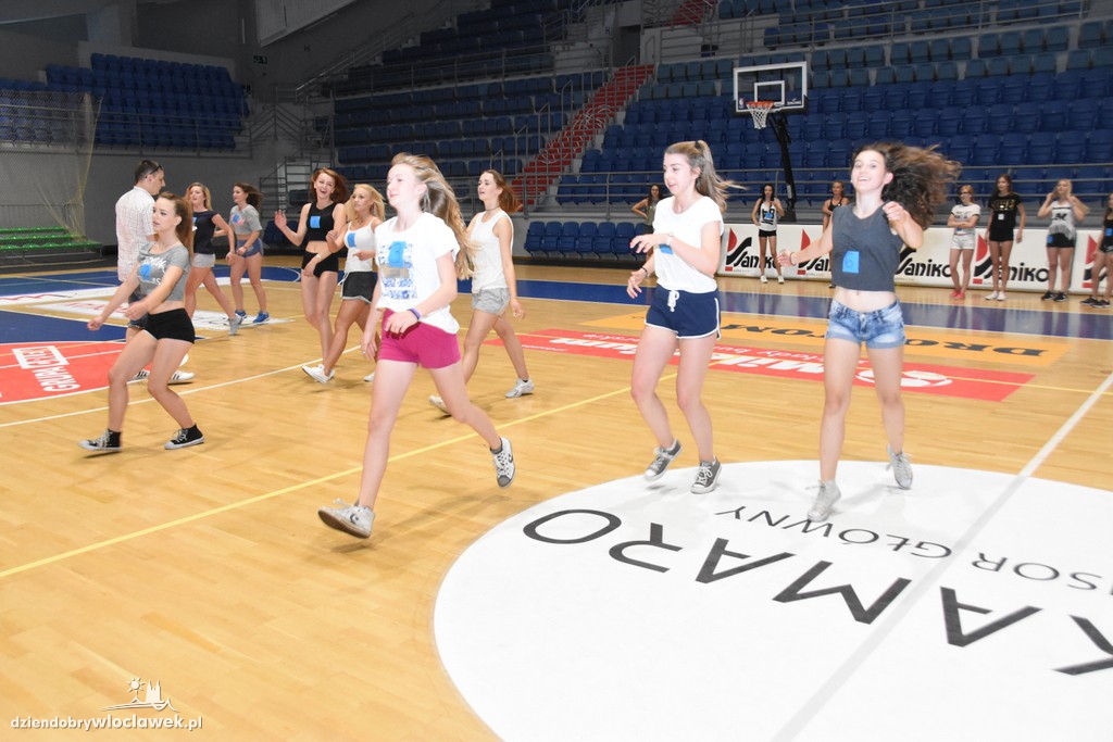 Casting do Anwil Dance Team