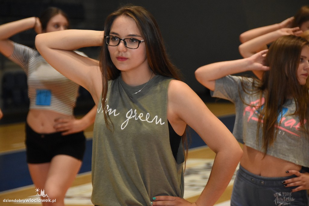 Casting do Anwil Dance Team