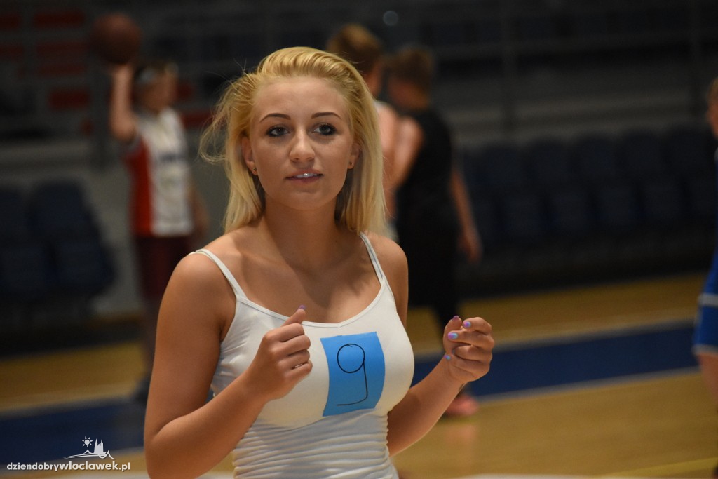 Casting do Anwil Dance Team