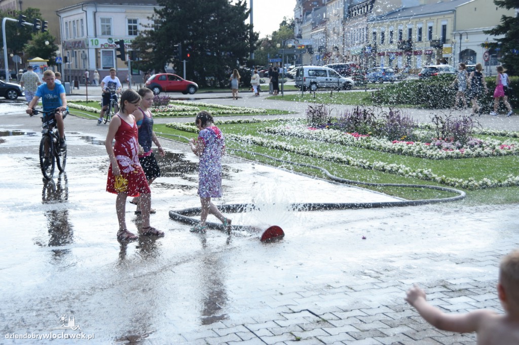 Kurtyna wodna na placu Wolności