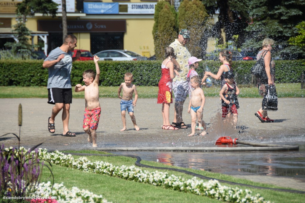Kurtyna wodna na placu Wolności