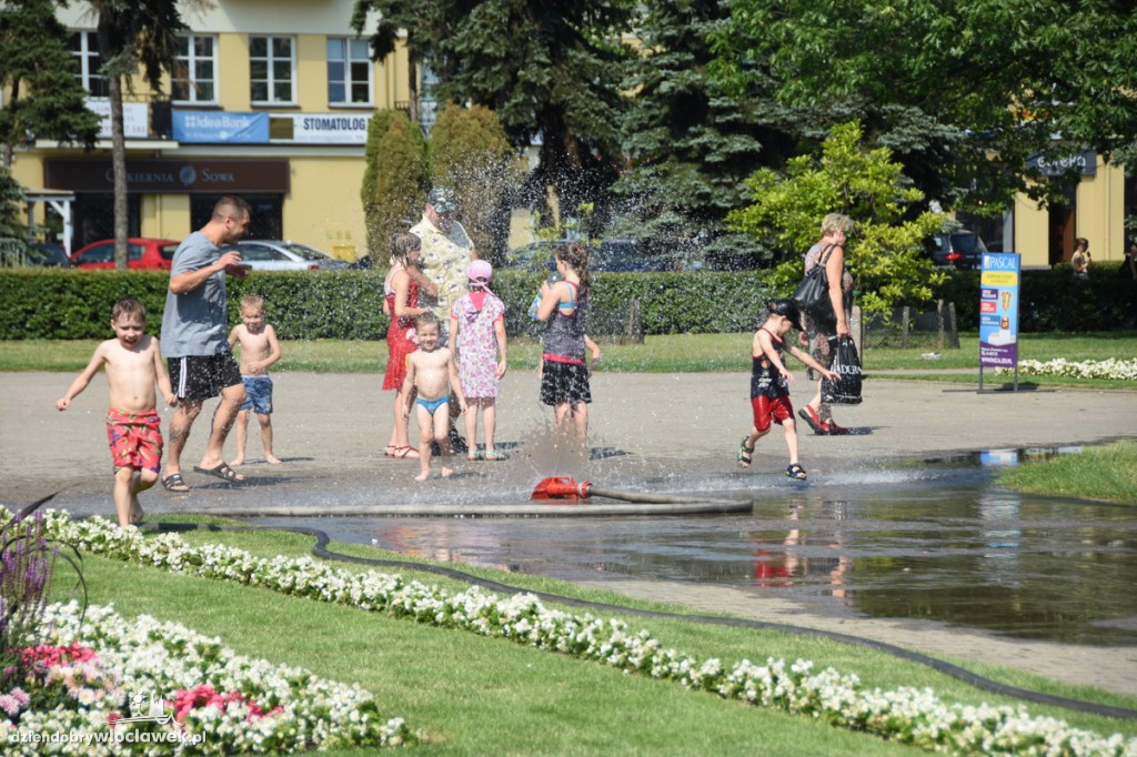 Kurtyna wodna na placu Wolności