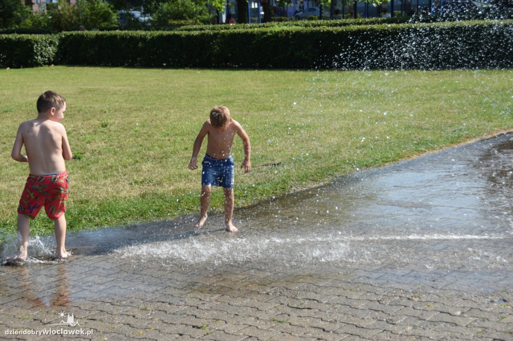 Kurtyna wodna na placu Wolności