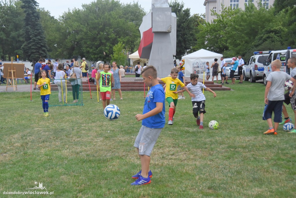 Wakacje z Długoszem na bulwarach