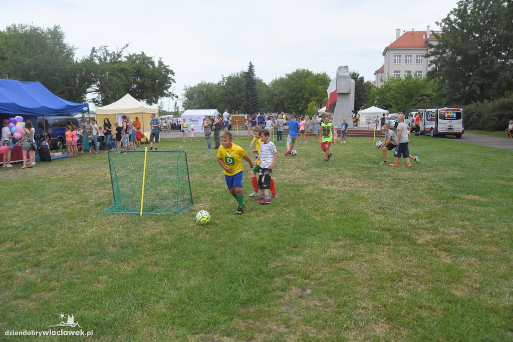 Wakacje z Długoszem na bulwarach