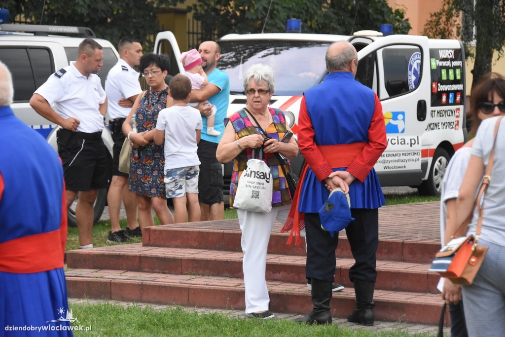 Wakacje z Długoszem na bulwarach