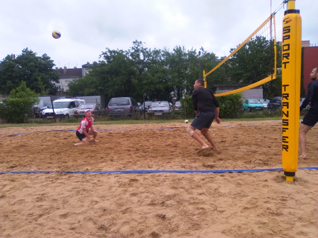 Turniej siatkówki plażowej