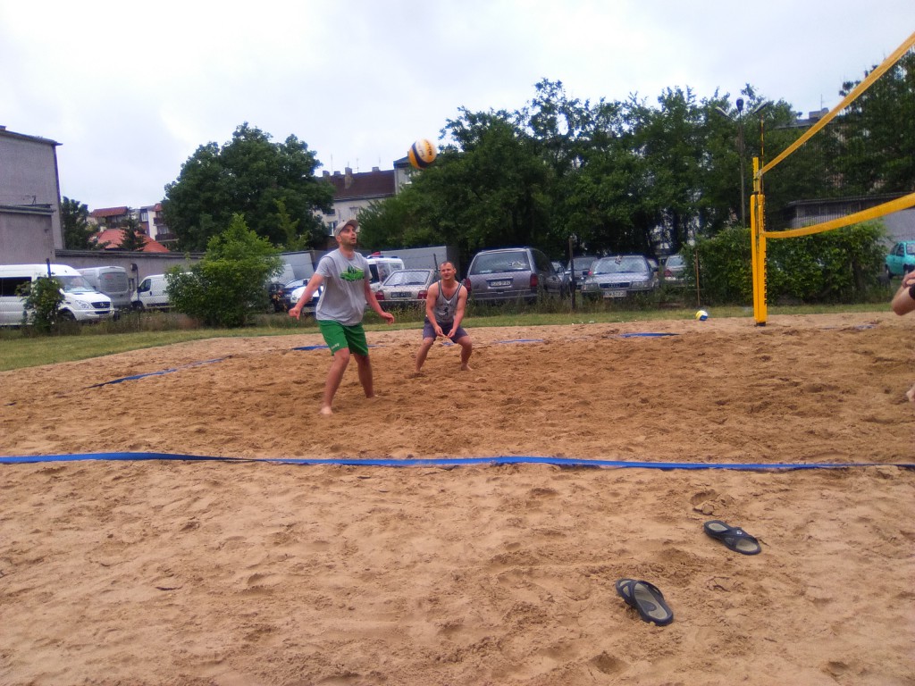 Turniej siatkówki plażowej