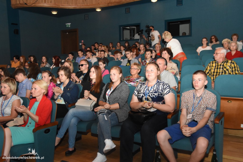 Wakacyjny festiwal teatrów