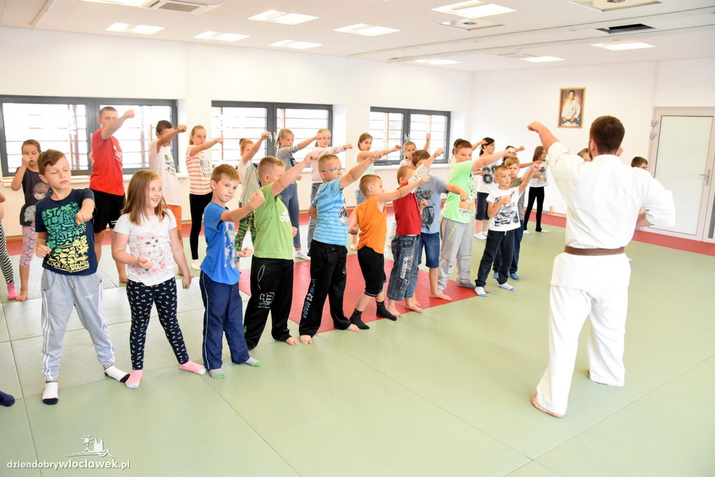 Darmowe zajęcia karate