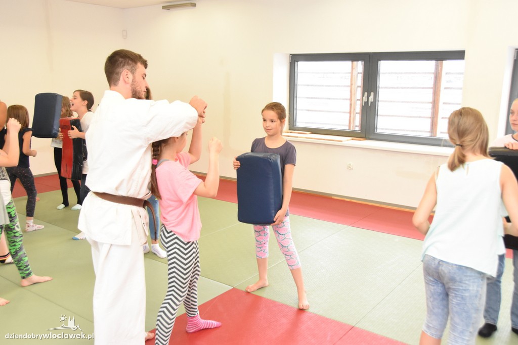 Darmowe zajęcia karate