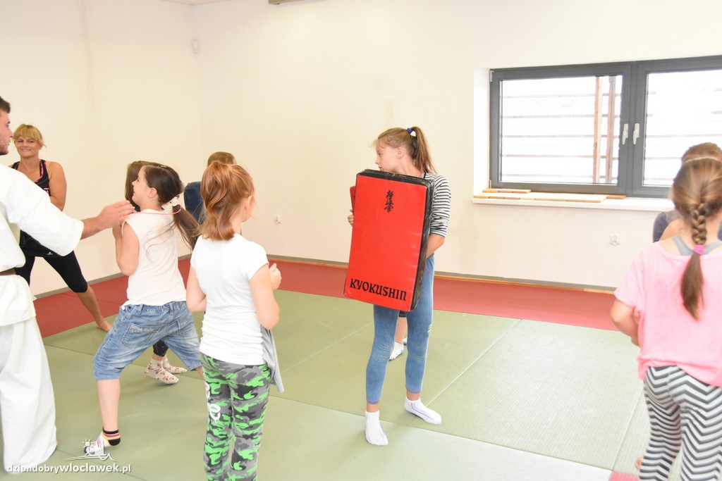 Darmowe zajęcia karate