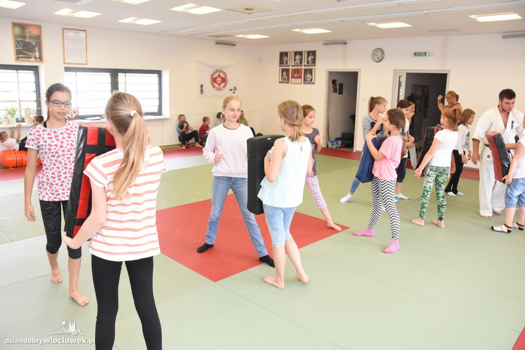 Darmowe zajęcia karate