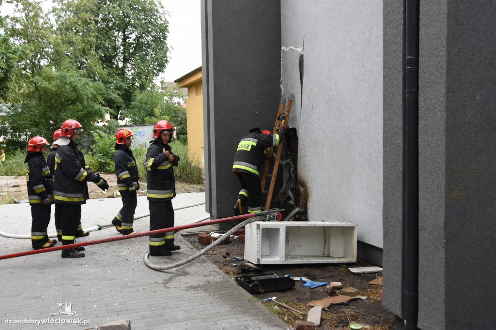 Pożar elewacji Zespołu Szkół Technicznych