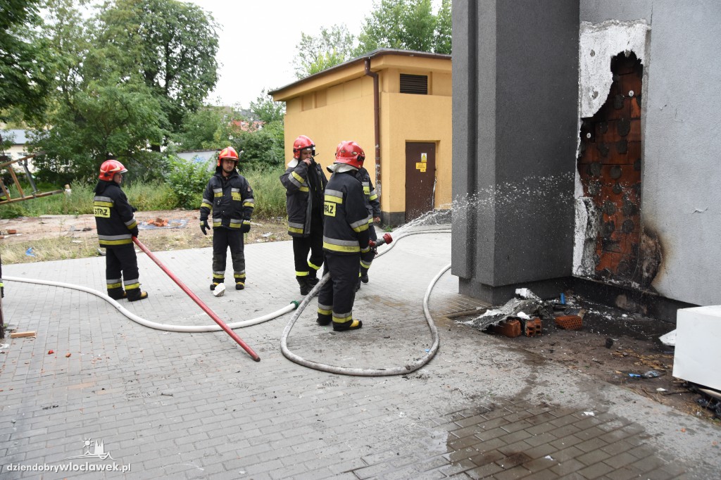 Pożar elewacji Zespołu Szkół Technicznych