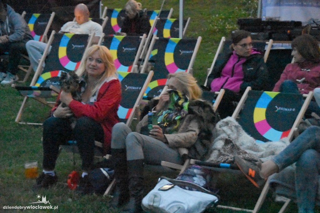 Kino plenerowe na przystani