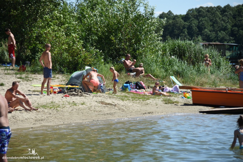 Upalny czwartek nad Wikaryjką