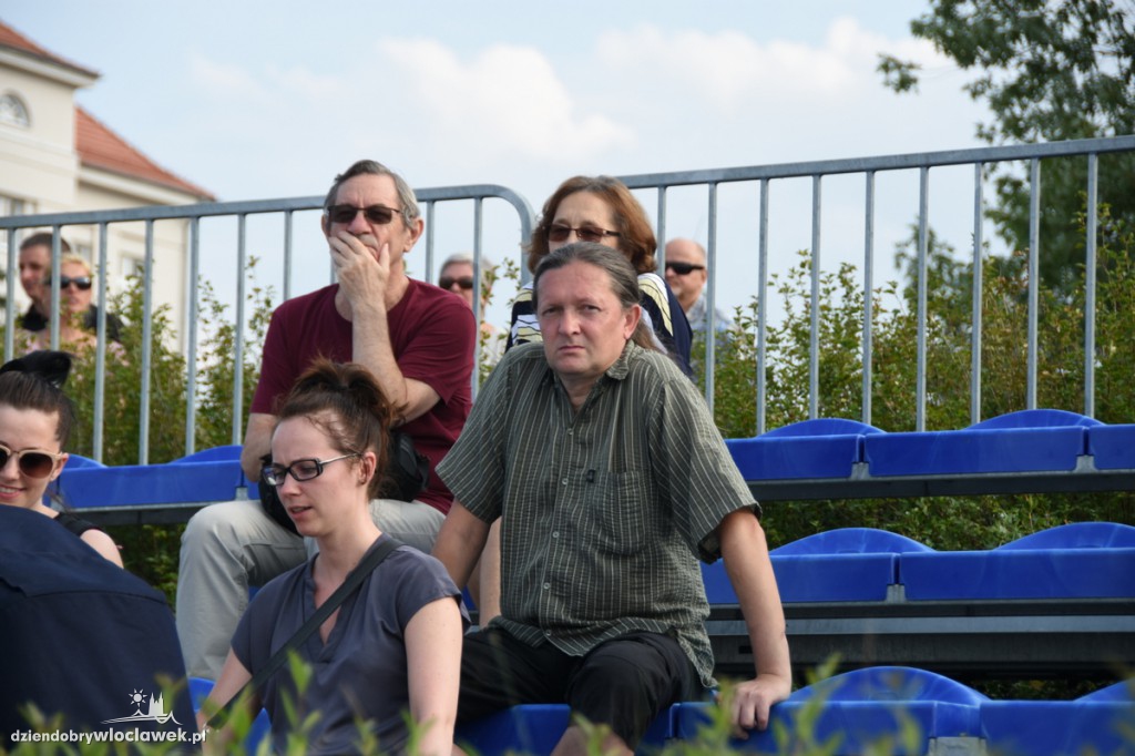 Base Brothers na pływającej scenie