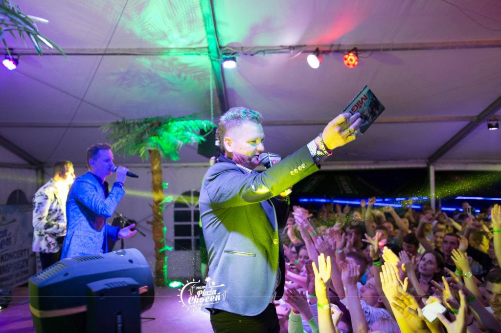 Koncert zespołu MIG na plaży w Choceniu II