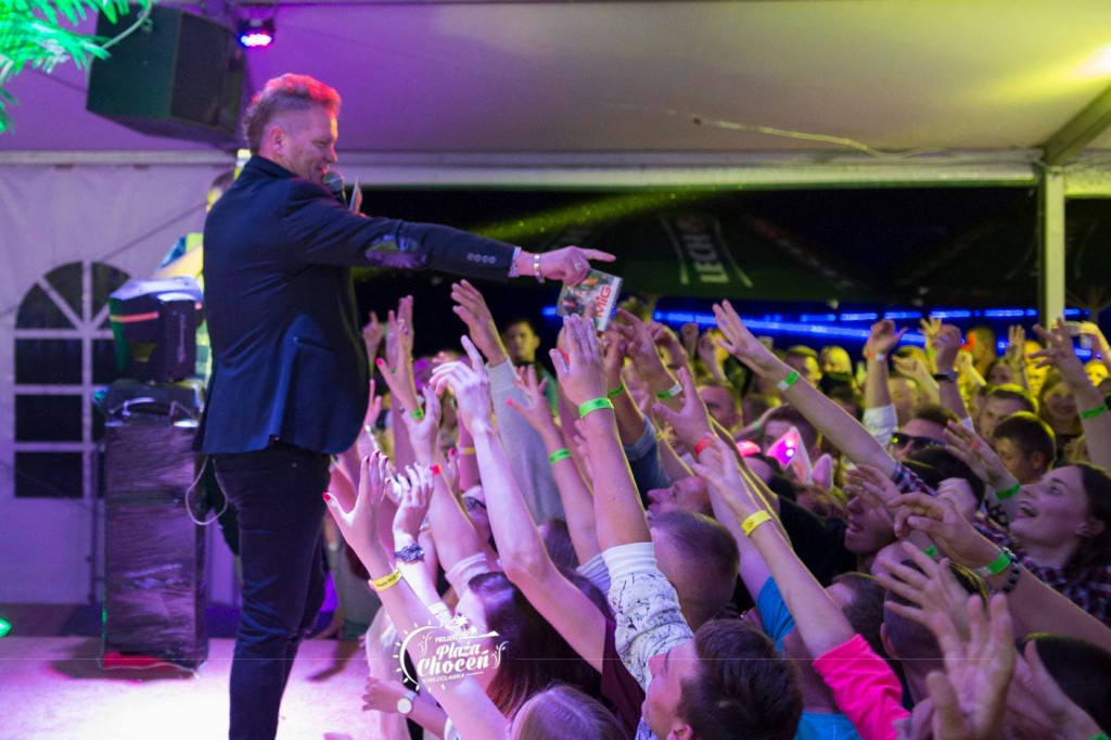 Koncert zespołu MIG na plaży w Choceniu II