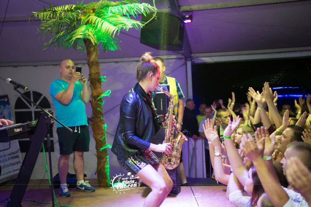 Koncert zespołu MIG na plaży w Choceniu II