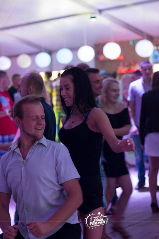 Koncert zespołu MIG na plaży w Choceniu II