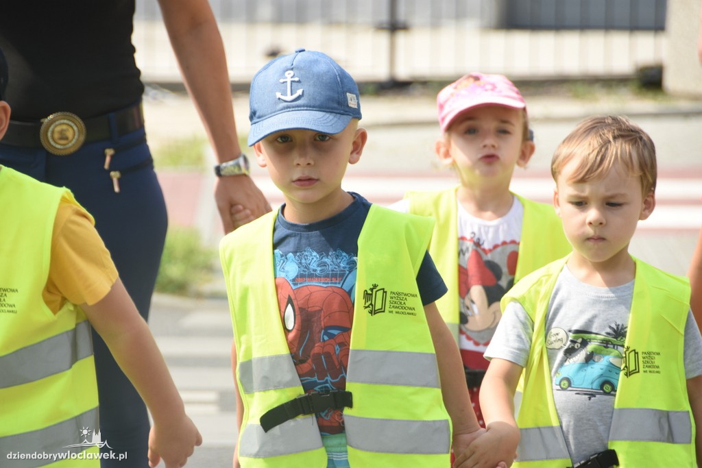Przedszkolaki odwiedziły policję