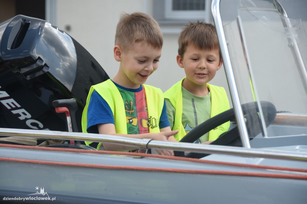 Przedszkolaki odwiedziły policję