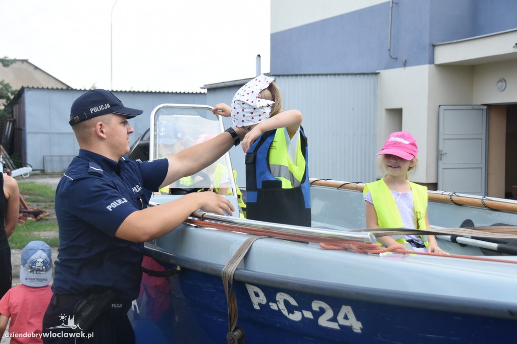 Przedszkolaki odwiedziły policję