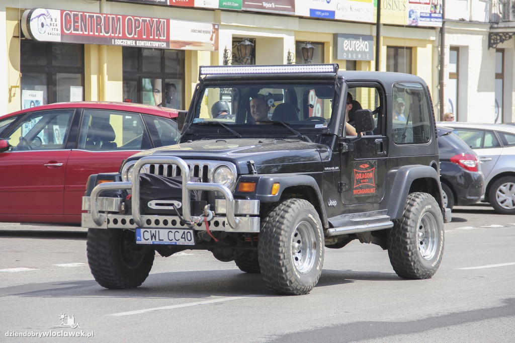 Parada pojazdów militarnych