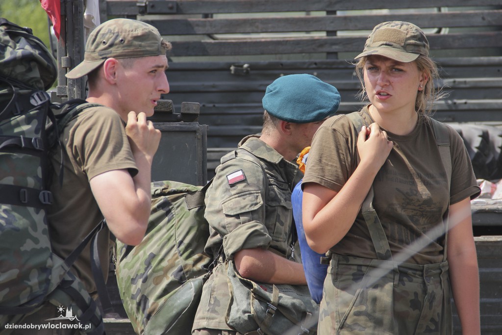 Parada pojazdów militarnych