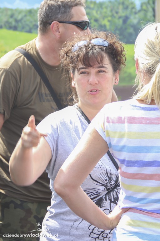 Parada pojazdów militarnych