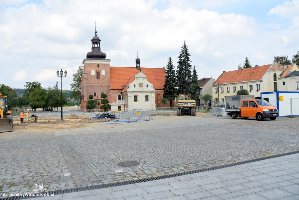 Budowa fontanny na Starym Rynku