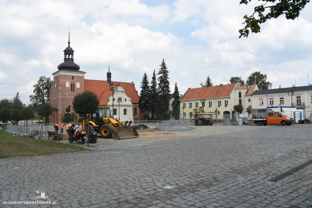 Budowa fontanny na Starym Rynku