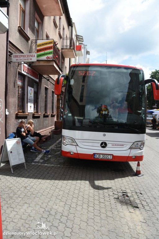 Zbiórka krwi przy ulicy Zduńskiej