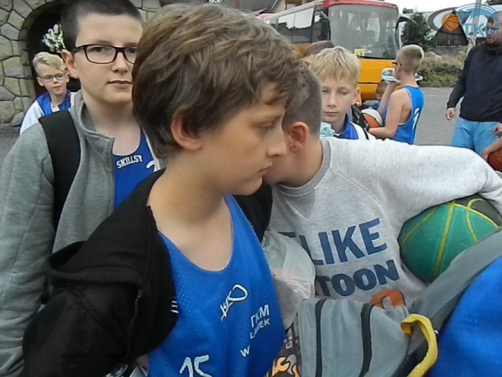 Zawodnicy TKM-u podczas na obozie