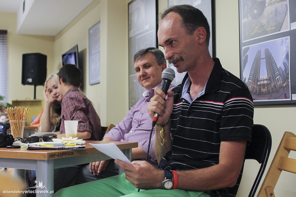 Poezja na wakacjach w MBP