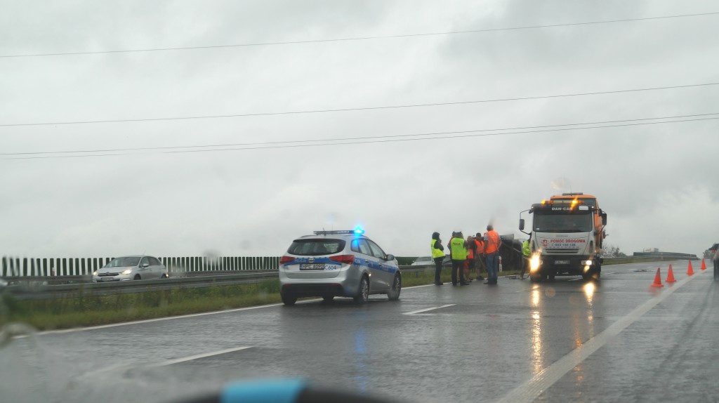 7 kolizji i wypadek na autostradzie