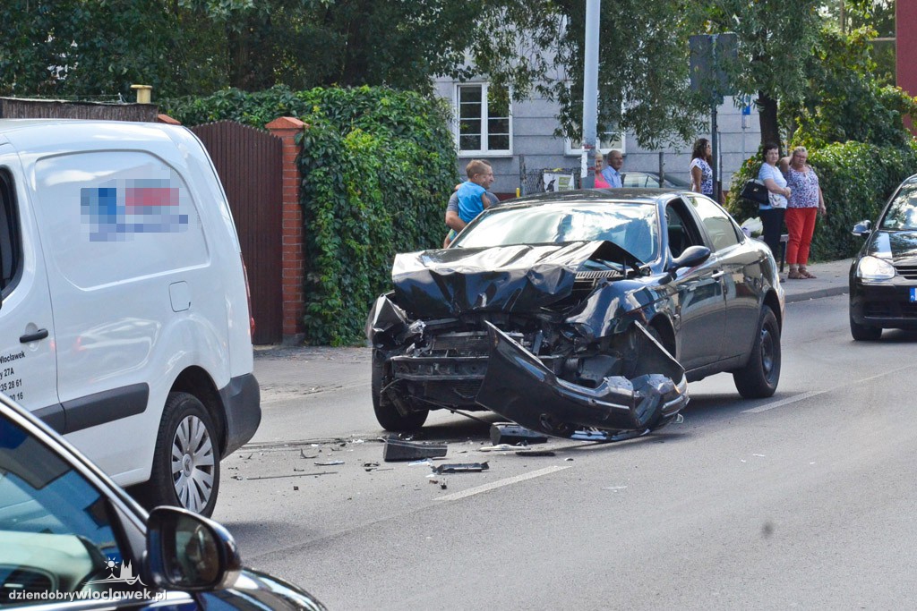 Kolizja i pościg za kierowcą na ul. Brzeskiej