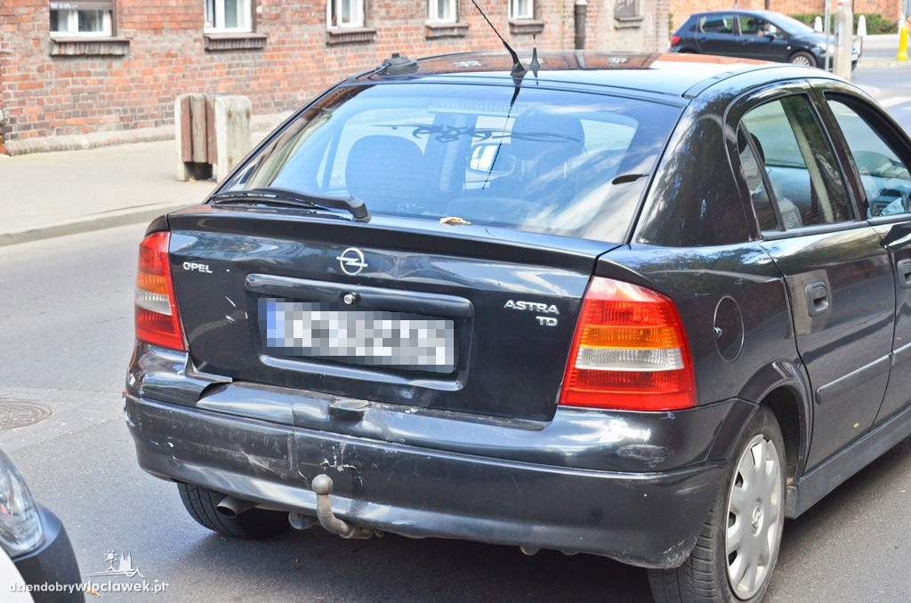 Kolizja i pościg za kierowcą na ul. Brzeskiej