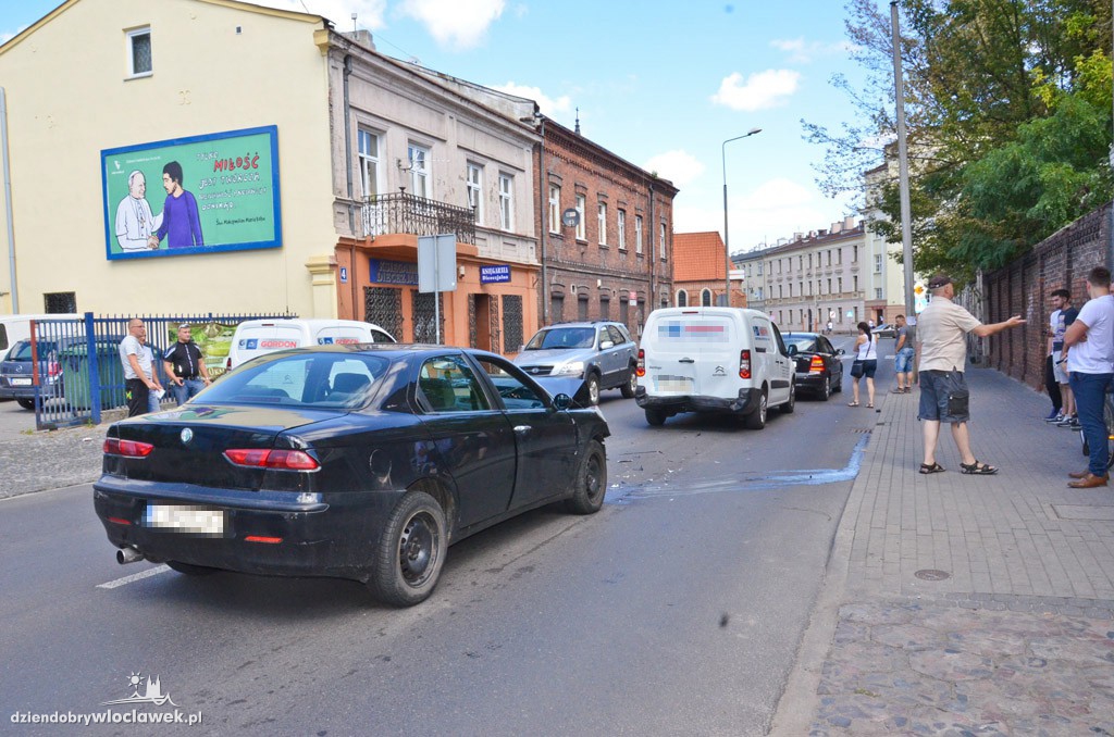 Kolizja i pościg za kierowcą na ul. Brzeskiej
