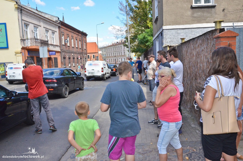 Kolizja i pościg za kierowcą na ul. Brzeskiej