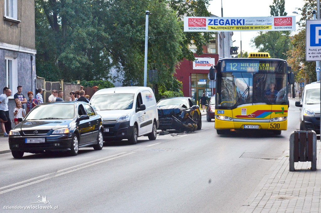 Kolizja i pościg za kierowcą na ul. Brzeskiej