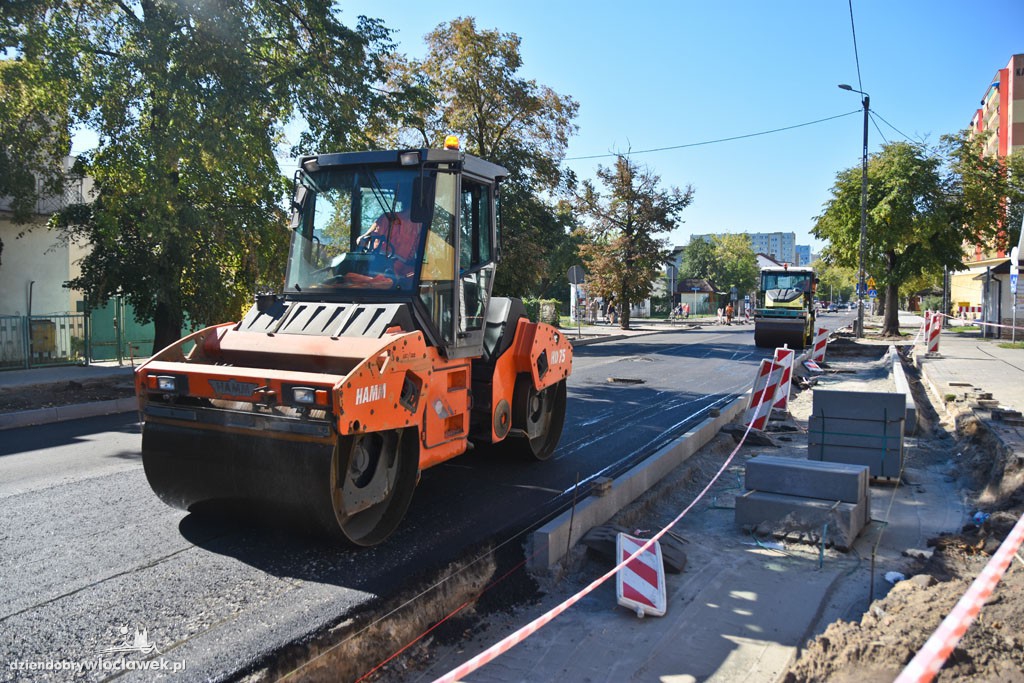 Wahadło na remontowanej  Kaliskiej