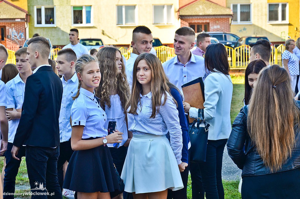 Rozpoczęcie roku szkolnego w ZS nr 4